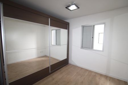 Apartamento à venda com 74m², 3 quartos e 1 vagaQuarto 2