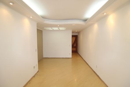 Apartamento à venda com 74m², 3 quartos e 1 vagaSala