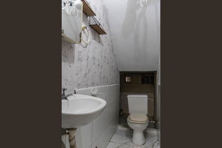 Banheiro de kitnet/studio para alugar com 1 quarto, 40m² em Nova Granada, Belo Horizonte