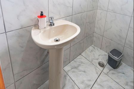 Casa para alugar com 80m², 2 quartos e sem vaga Casa para alugar com 80m², 2 quartos e sem vagaBanheiro do Quarto 2