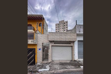 Casa para alugar com 80m², 2 quartos e sem vaga Casa para alugar com 80m², 2 quartos e sem vagaFachada