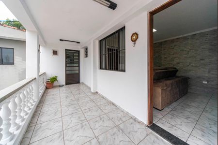 Casa para alugar com 80m², 2 quartos e sem vaga Casa para alugar com 80m², 2 quartos e sem vagaVaranda