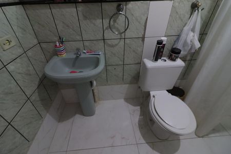 Casa à venda com 403m², 4 quartos e sem vagaBanheiro