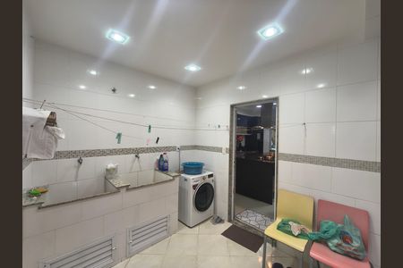 Casa de condomínio à venda com 638m², 5 quartos e 4 vagas