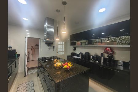 Casa de condomínio à venda com 638m², 5 quartos e 4 vagas