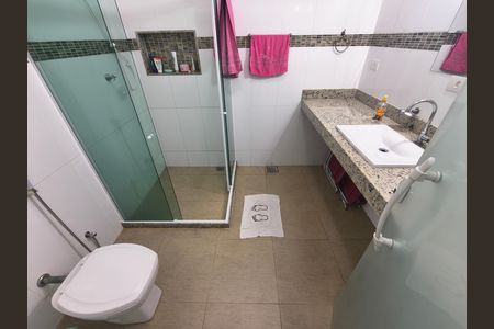 Casa de condomínio à venda com 638m², 5 quartos e 4 vagas
