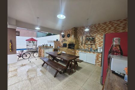 Casa de condomínio à venda com 638m², 5 quartos e 4 vagas