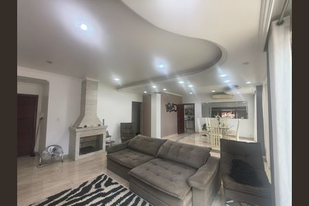 Casa de condomínio à venda com 638m², 5 quartos e 4 vagas
