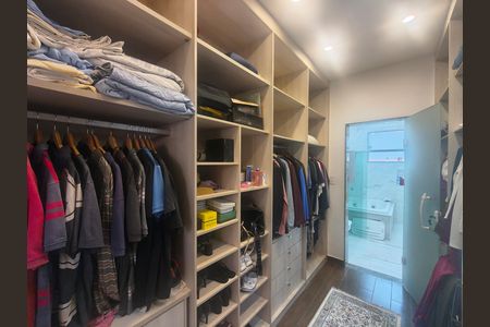 Casa de condomínio à venda com 638m², 5 quartos e 4 vagas