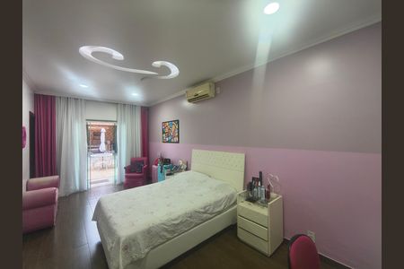Casa de condomínio à venda com 638m², 5 quartos e 4 vagas