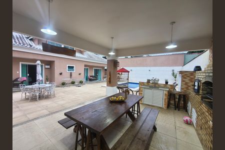 Casa de condomínio à venda com 638m², 5 quartos e 4 vagas