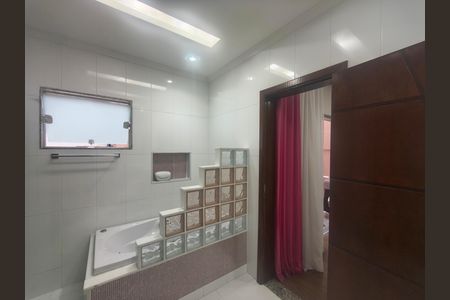 Casa de condomínio à venda com 638m², 5 quartos e 4 vagas