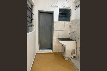 Casa à venda com 350m², 7 quartos e 2 vagas Casa à venda com 350m², 7 quartos e 2 vagasÁrea de serviço - casa 2