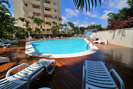 Apartamento à venda com 70m², 2 quartos e 1 vagaÁrea comum - Piscina