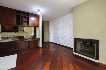 Apartamento à venda com 70m², 2 quartos e 1 vaga Apartamento à venda com 70m², 2 quartos e 1 vagaSala