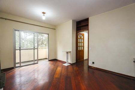 Apartamento à venda com 70m², 2 quartos e 1 vaga Apartamento à venda com 70m², 2 quartos e 1 vagaSala