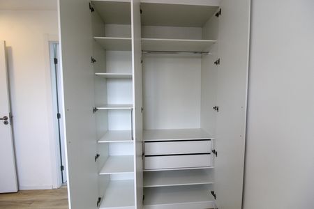 Apartamento para alugar com 58m², 2 quartos e 1 vaga Apartamento para alugar com 58m², 2 quartos e 1 vagaQuarto 2 - Armários