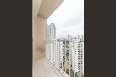 Apartamento à venda com 70m², 3 quartos e 1 vaga Apartamento à venda com 70m², 3 quartos e 1 vagaSala - Sacada