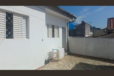 Casa à venda com 160m², 2 quartos e 2 vagas Casa à venda com 160m², 2 quartos e 2 vagasÁrea externa