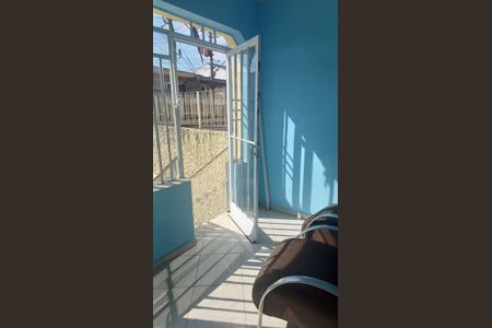 Casa à venda com 160m², 2 quartos e 2 vagas Casa à venda com 160m², 2 quartos e 2 vagasÁrea externa