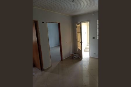 Casa à venda com 160m², 2 quartos e 2 vagas Casa à venda com 160m², 2 quartos e 2 vagasSala