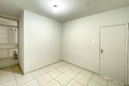 Apartamento para alugar com 70m², 2 quartos e sem vagaSala