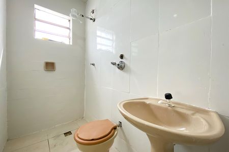 Apartamento para alugar com 70m², 2 quartos e sem vagaBanheiro