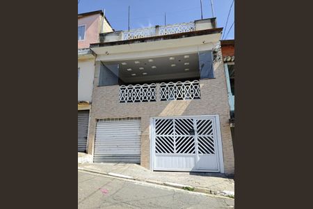 Casa à venda com 331m², 2 quartos e 3 vagasFachada