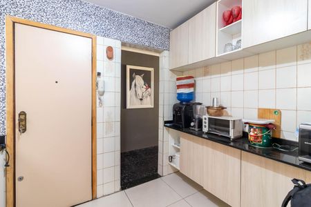 Apartamento para alugar com 90m², 4 quartos e 2 vagas Apartamento para alugar com 90m², 4 quartos e 2 vagasCozinha