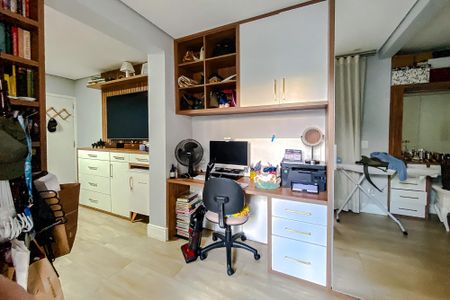 Casa à venda com 184m², 2 quartos e 2 vagasQuarto 1 - Suíte