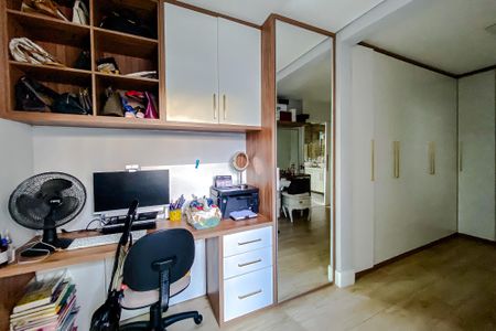 Casa à venda com 184m², 2 quartos e 2 vagasQuarto 1 - Suíte