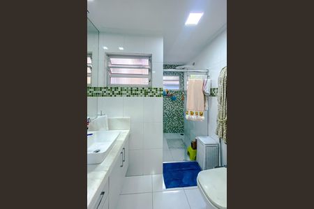 Casa à venda com 184m², 2 quartos e 2 vagasBanheiro da Suíte 2