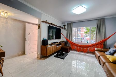 Casa à venda com 184m², 2 quartos e 2 vagasSala