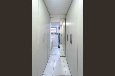 Casa à venda com 184m², 2 quartos e 2 vagasQuarto 2 - Suíte
