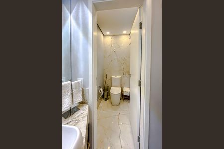Casa à venda com 184m², 2 quartos e 2 vagasLavabo