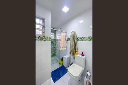 Casa à venda com 184m², 2 quartos e 2 vagasBanheiro da Suíte 2