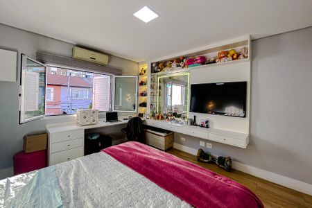 Casa à venda com 184m², 2 quartos e 2 vagasQuarto 2 - Suíte