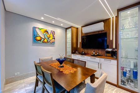 Casa à venda com 184m², 2 quartos e 2 vagasSala de Jantar