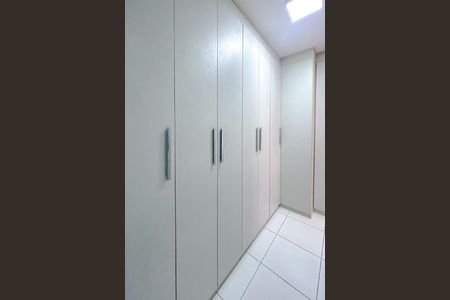 Casa à venda com 184m², 2 quartos e 2 vagasQuarto 2 - Suíte