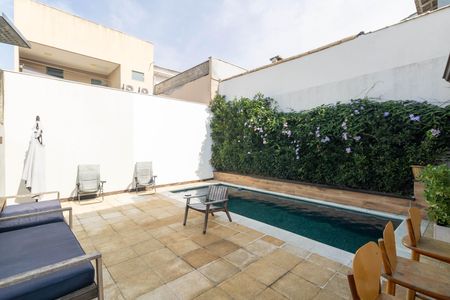 Casa para alugar com 190m², 2 quartos e 2 vagasÁrea externa