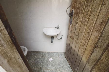 Casa para alugar com 279m², 3 quartos e 1 vaga Casa para alugar com 279m², 3 quartos e 1 vagaBanheiro Externo