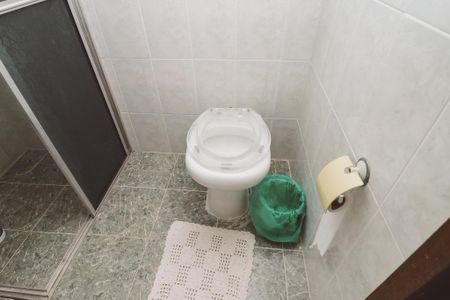 Casa para alugar com 279m², 3 quartos e 1 vaga Casa para alugar com 279m², 3 quartos e 1 vagaBanheiro da Suíte