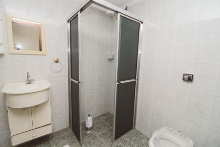 Casa para alugar com 279m², 3 quartos e 1 vaga Casa para alugar com 279m², 3 quartos e 1 vagaBanheiro da Suíte