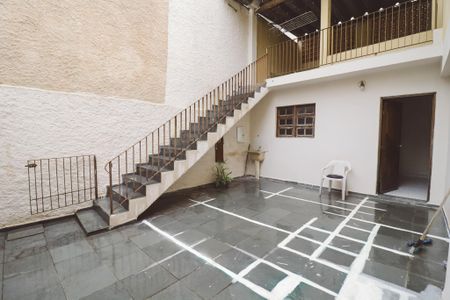 Casa para alugar com 279m², 3 quartos e 1 vaga Casa para alugar com 279m², 3 quartos e 1 vagaQuintal