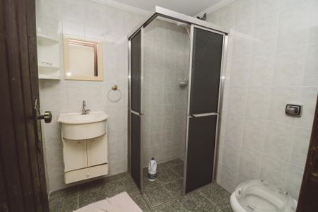 Casa para alugar com 279m², 3 quartos e 1 vaga Casa para alugar com 279m², 3 quartos e 1 vagaBanheiro da Suíte