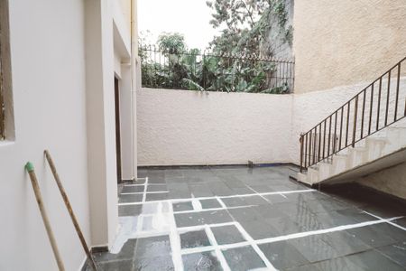 Casa para alugar com 279m², 3 quartos e 1 vaga Casa para alugar com 279m², 3 quartos e 1 vagaQuintal
