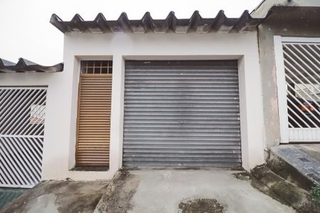 Casa para alugar com 279m², 3 quartos e 1 vaga Casa para alugar com 279m², 3 quartos e 1 vagaFachada