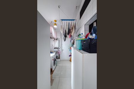 Apartamento à venda com 180m², 4 quartos e 3 vagas Apartamento à venda com 180m², 4 quartos e 3 vagasÁrea de Serviço