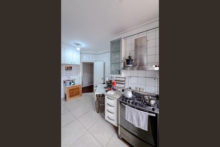 Apartamento à venda com 180m², 4 quartos e 3 vagas Apartamento à venda com 180m², 4 quartos e 3 vagasCozinha