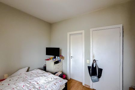 Apartamento à venda com 180m², 4 quartos e 3 vagas Apartamento à venda com 180m², 4 quartos e 3 vagasQuarto 1 - Suíte